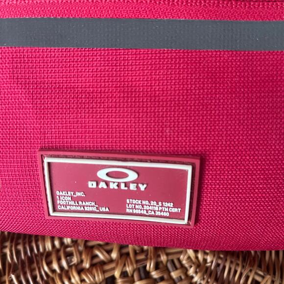 Oakley College Duffel Bag Chili Pepper Red One Size - Picture 6 of 8
